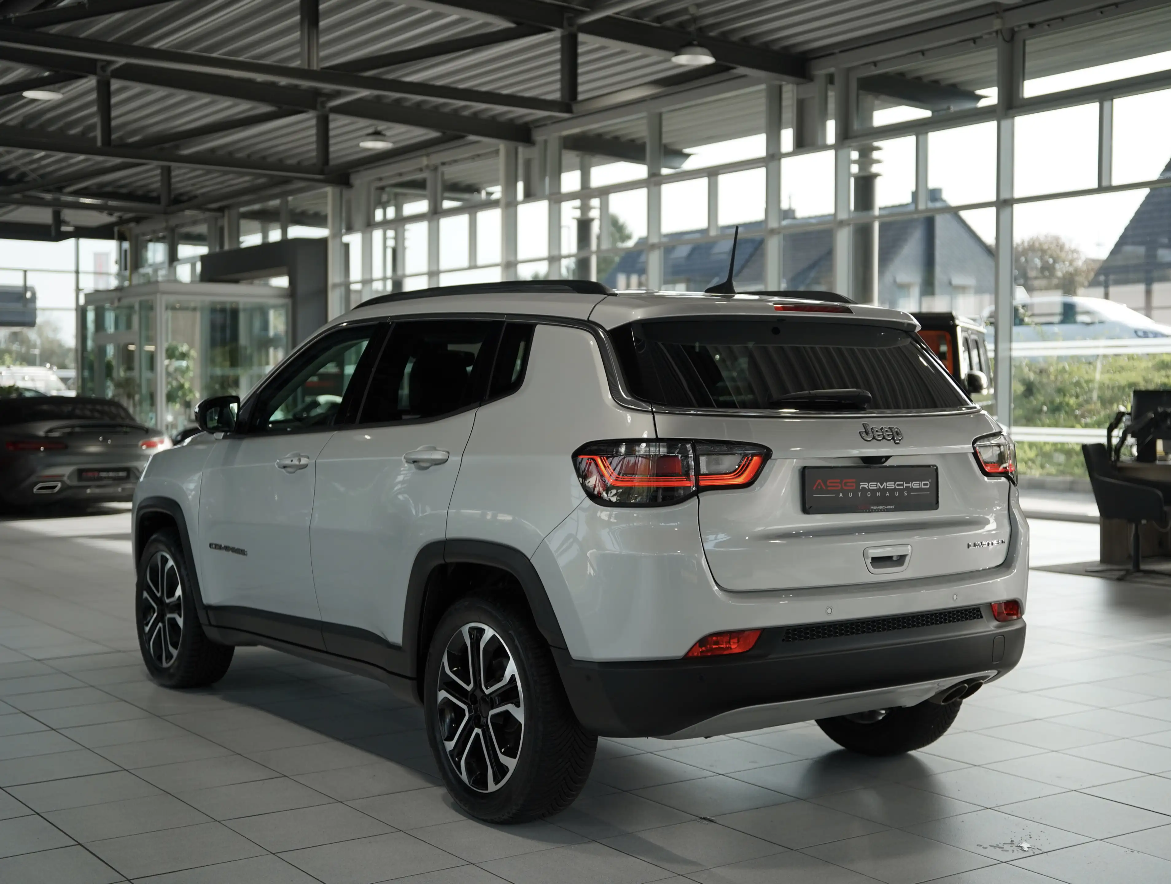 Jeep Compass Limited 1.3 Turbo *2.H *Digital *360° — photo 9