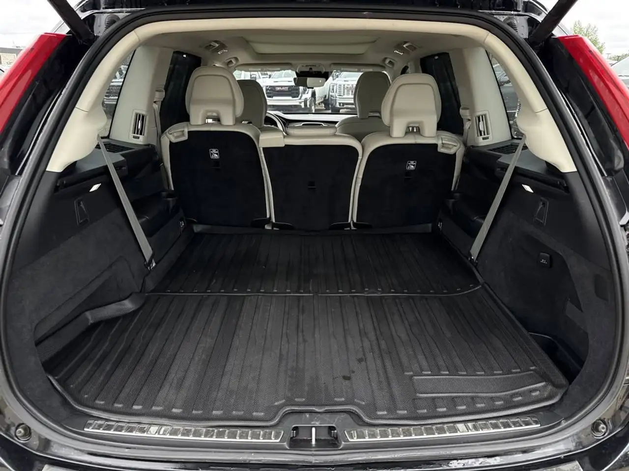 Volvo XC90 снимка Volvo XC90