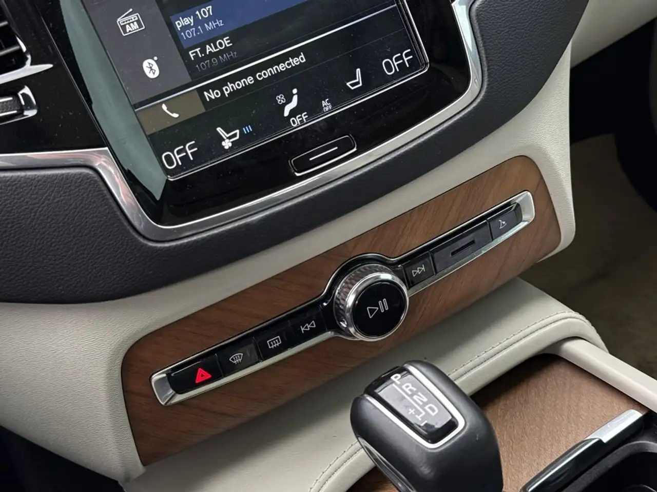 Volvo XC90 снимка Volvo XC90