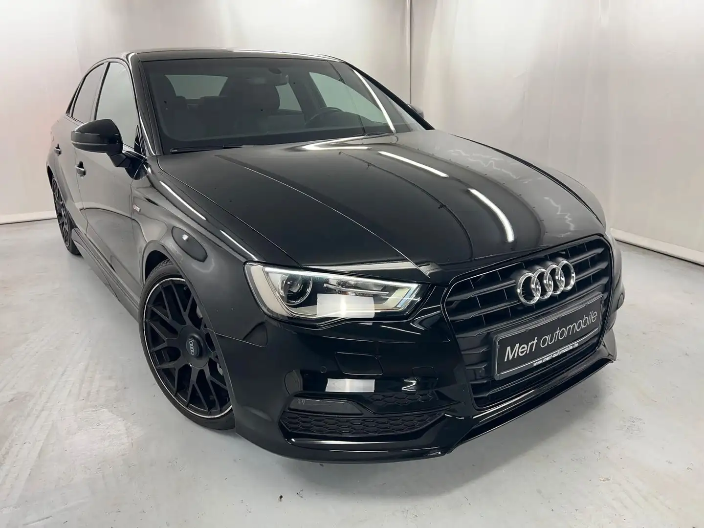 Audi A3 Limousine S line Sportpaket*XENON*NAVI*PDC* Schwarz - 1