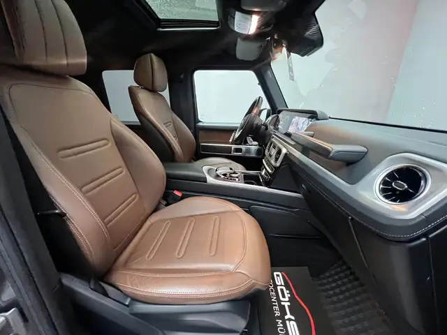 Mercedes-Benz G 500 view 13