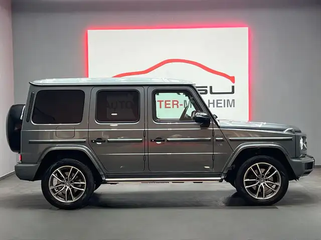 Mercedes-Benz G 500 view 5