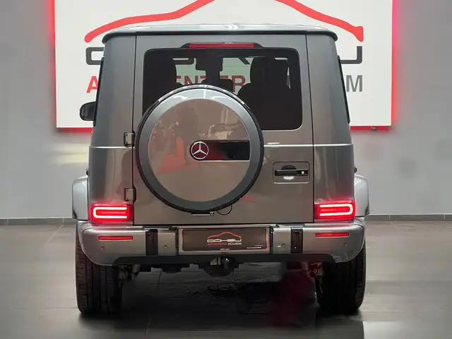 Mercedes-Benz G 500 view 6