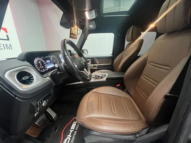 Mercedes-Benz G 500 view 9