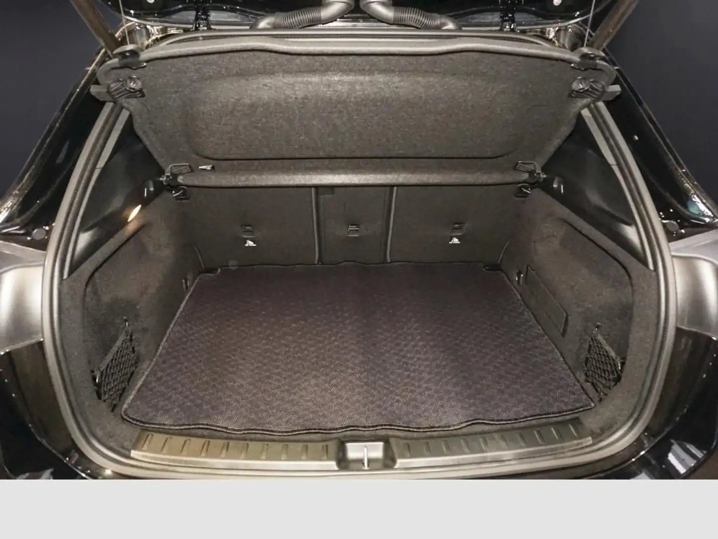 Mercedes-Benz GLA 180 GLA 180 7G-DCTStyle Noir - 2
