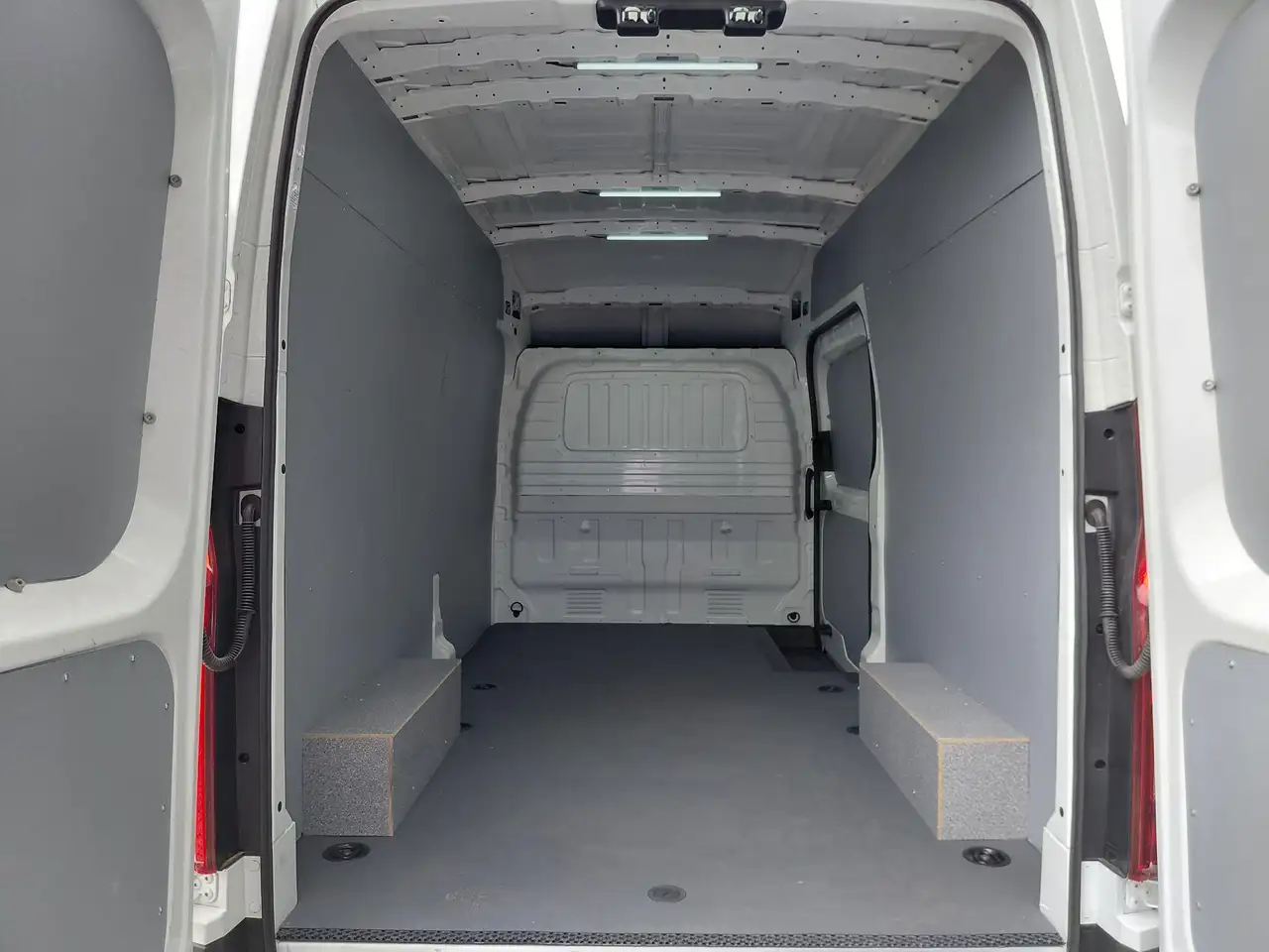 Maxus eDeliver 9 2025