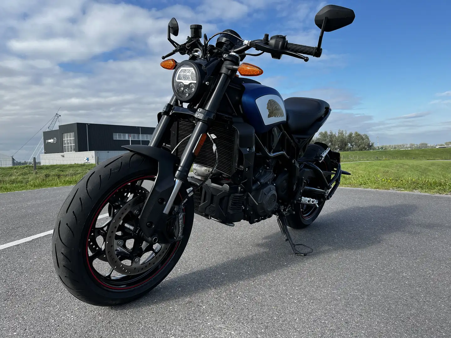 Indian FTR 1200 Blau - 1