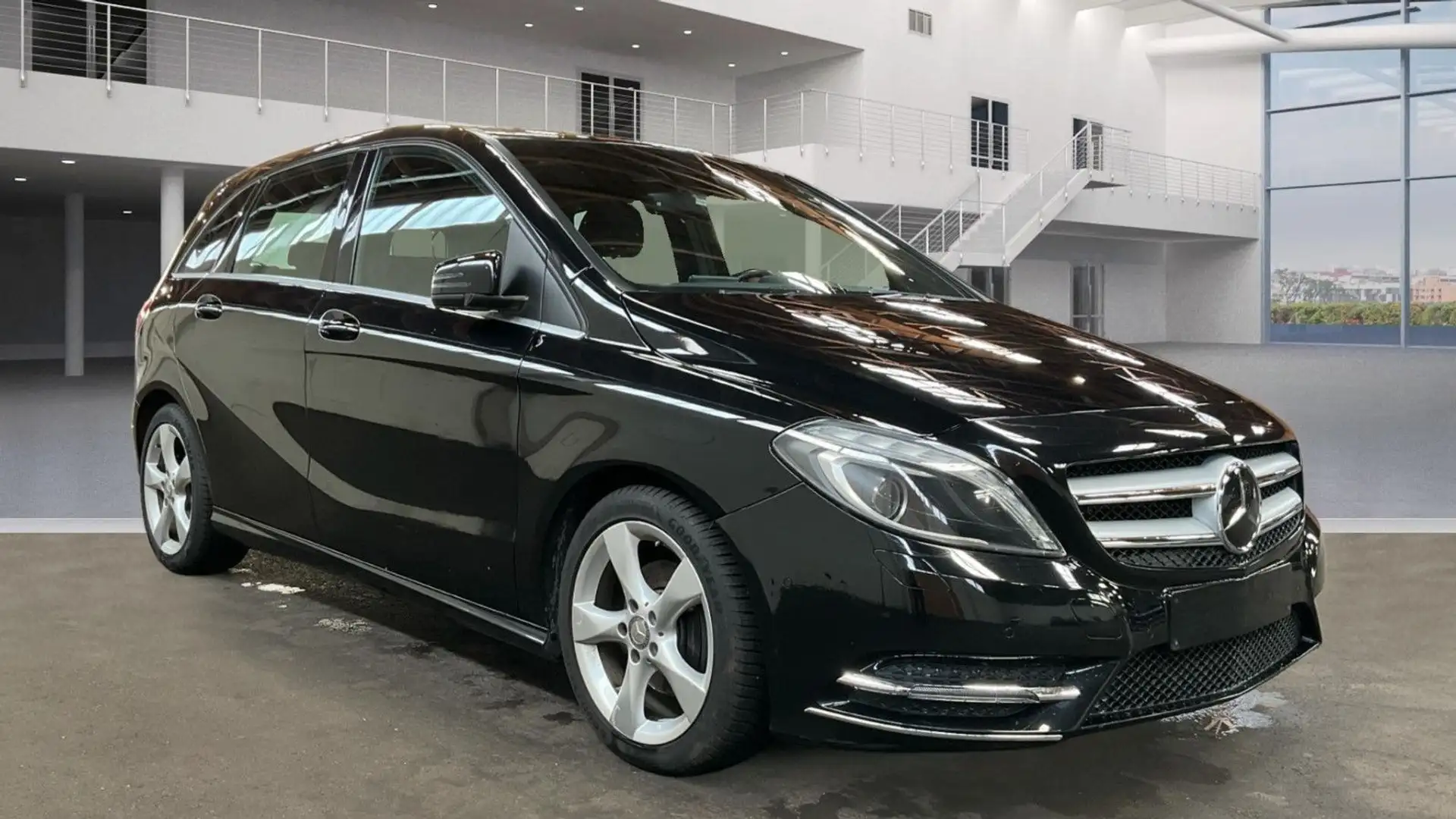 Mercedes-Benz B 180 Sport Automatik Xenon|Leder|Navi Schwarz - 1