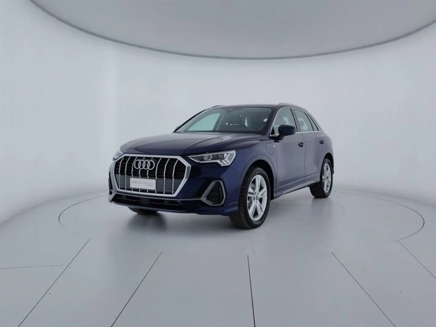 Audi Q3 45 TFSI e S tronic S line edition Blu/Azzurro - 1