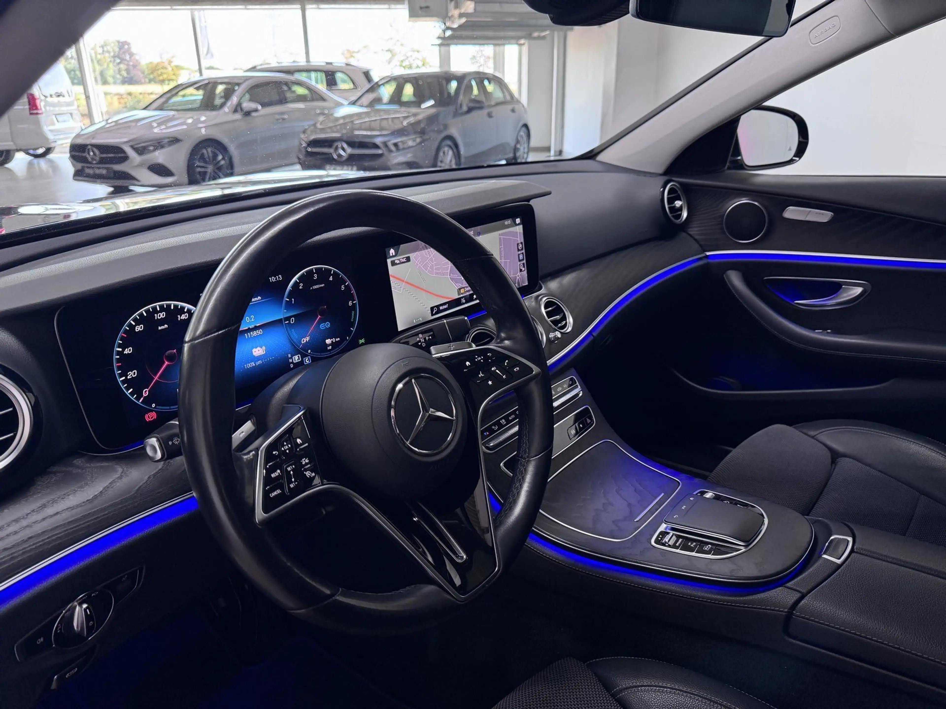 Mercedes-Benz E 300 T de AVANTGARDE+DIST+PANO+AHK+MULTIBEAM — photo 8
