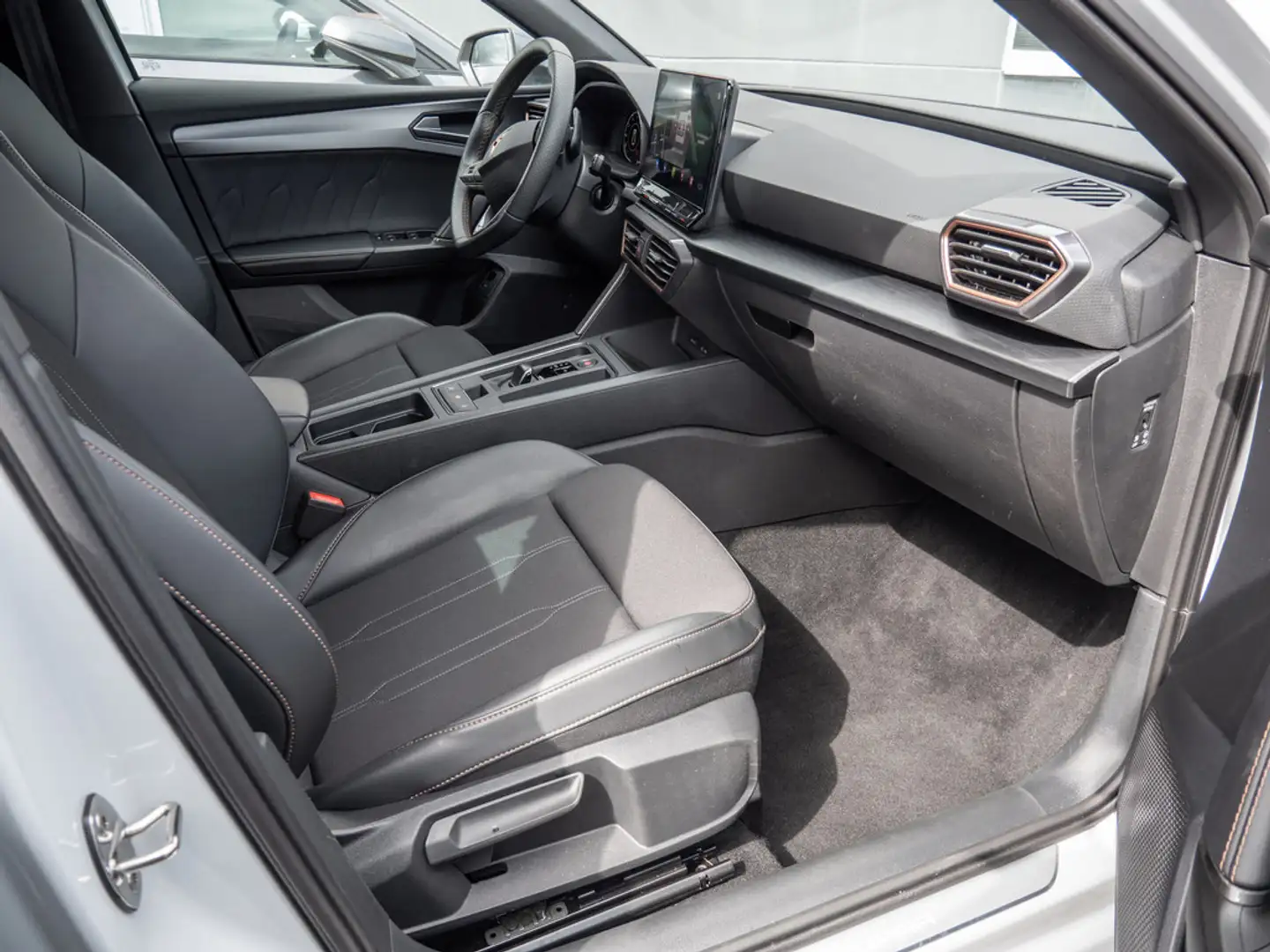 CUPRA Leon Sportstourer 1.5 TSI KAMERA NAVI ACC LED Weiß - 2