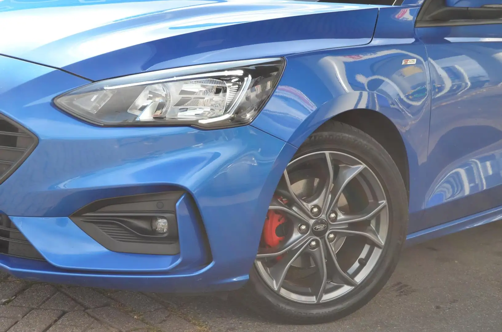 Ford Focus 1.0 EcoBoost Hybrid ST Line X Business| 5 DRS| NAV Blauw - 1
