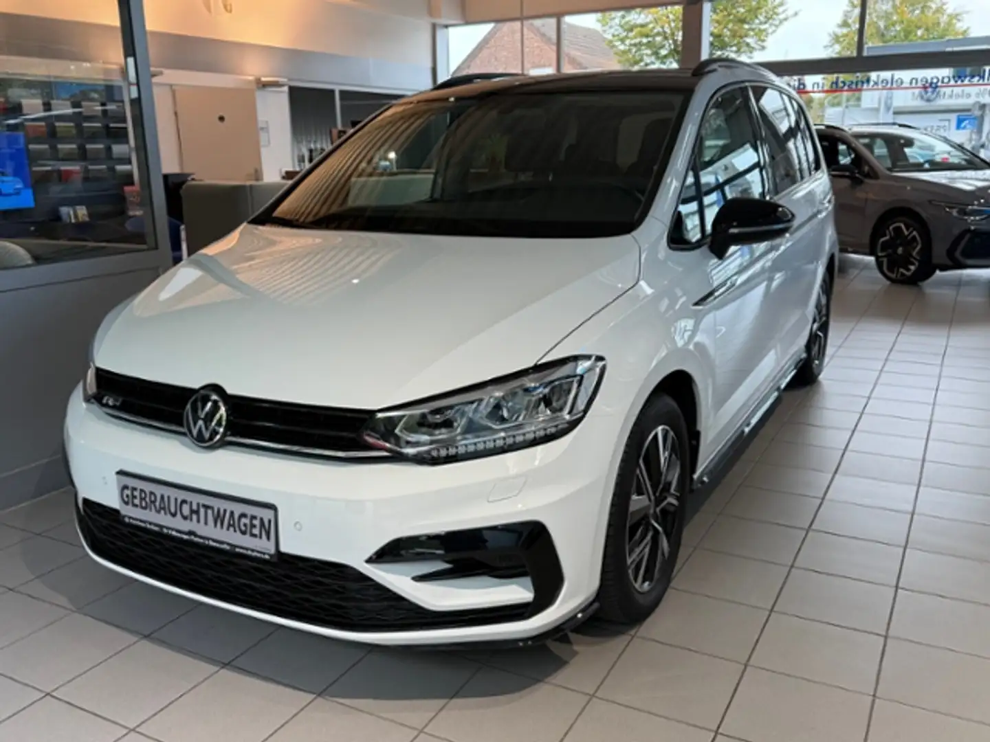 Volkswagen Touran 1.5 TSI Highline R-Line AHK 7SZ NAVI LED Blanc - 2