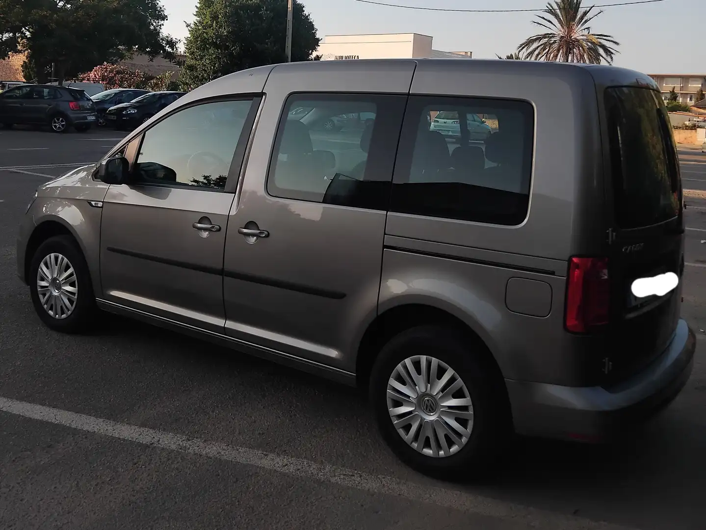 Volkswagen Caddy Caddy2.0 tdi 102V Beige - 1