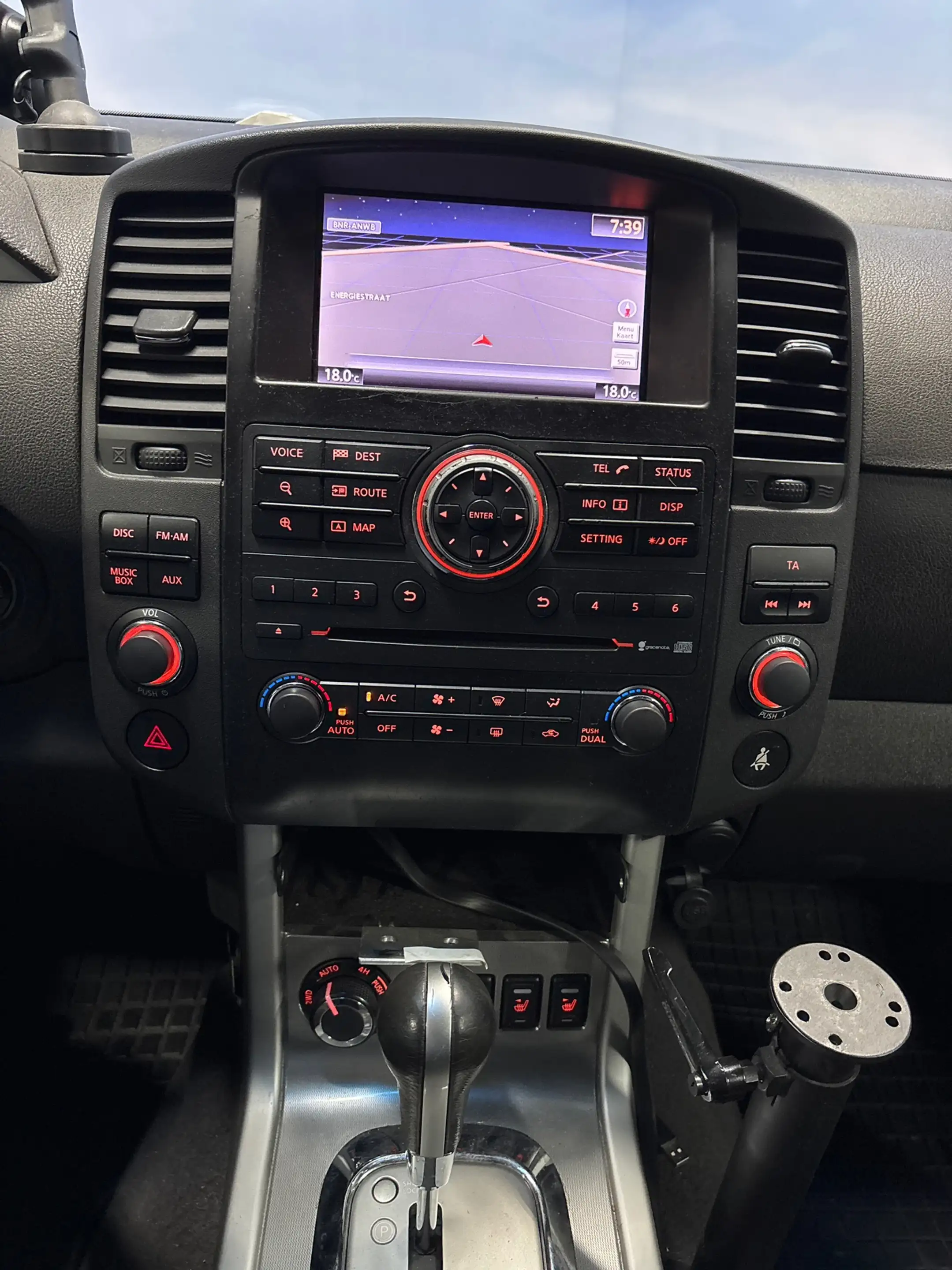Nissan Pathfinder 2.5 dCi SE Automaat, Camera, Trekhaak, 7 persoons — photo 14