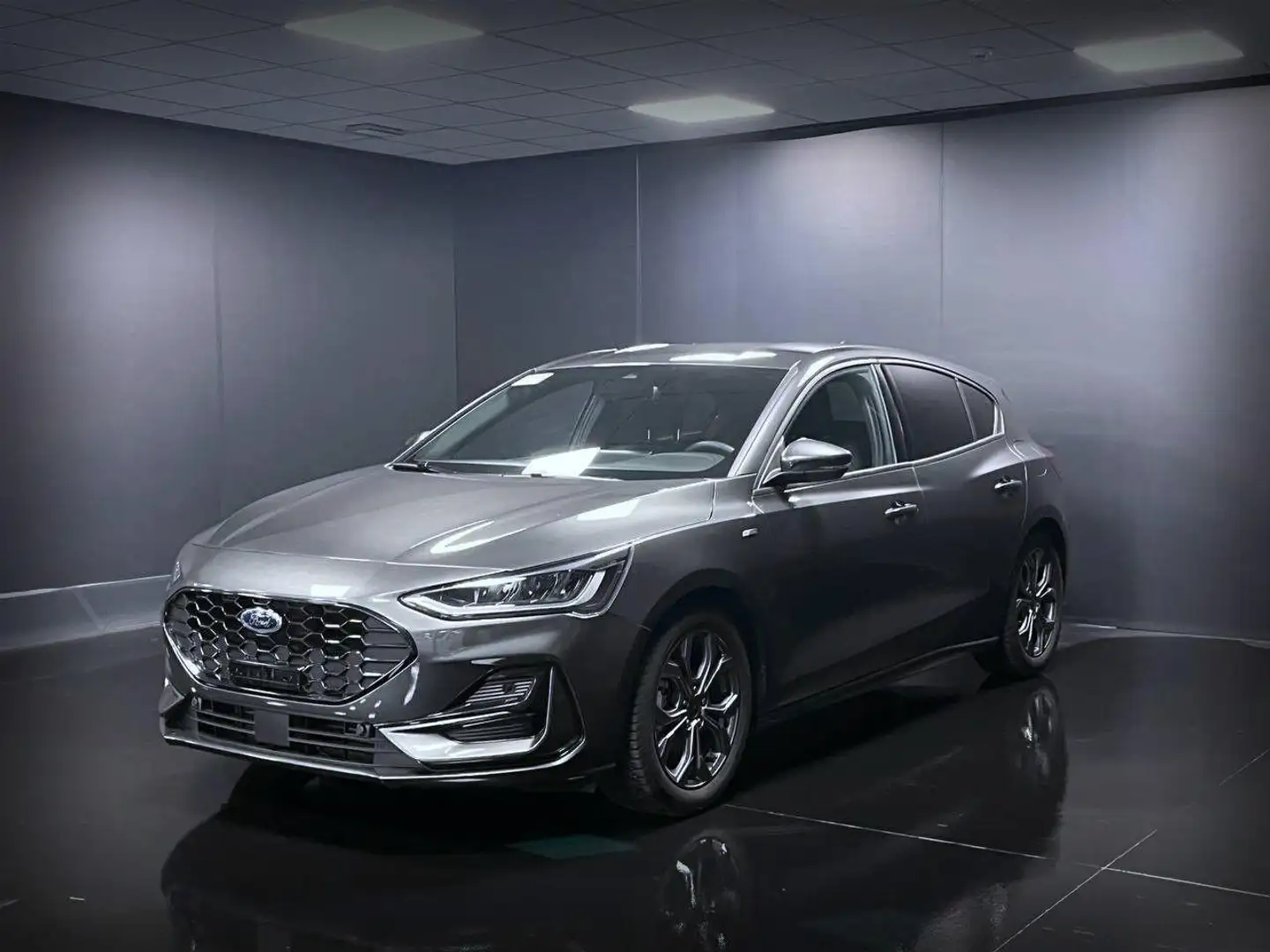 Ford Focus 1.0 EcoBoost Hybrid 125 CV 5p. ST-Line Grigio - 1