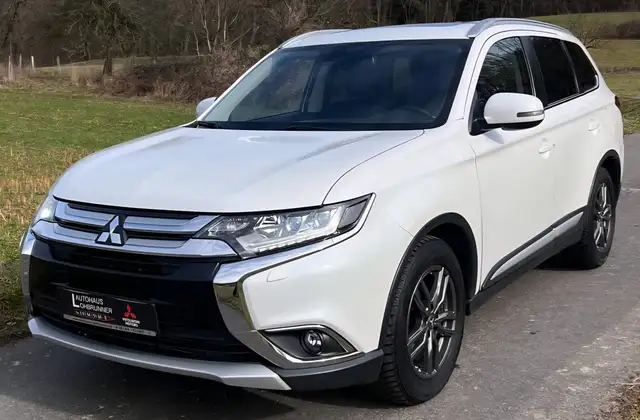 Mitsubishi Outlander 2.2 DI-D 4WD AT TOP inkl. AHK