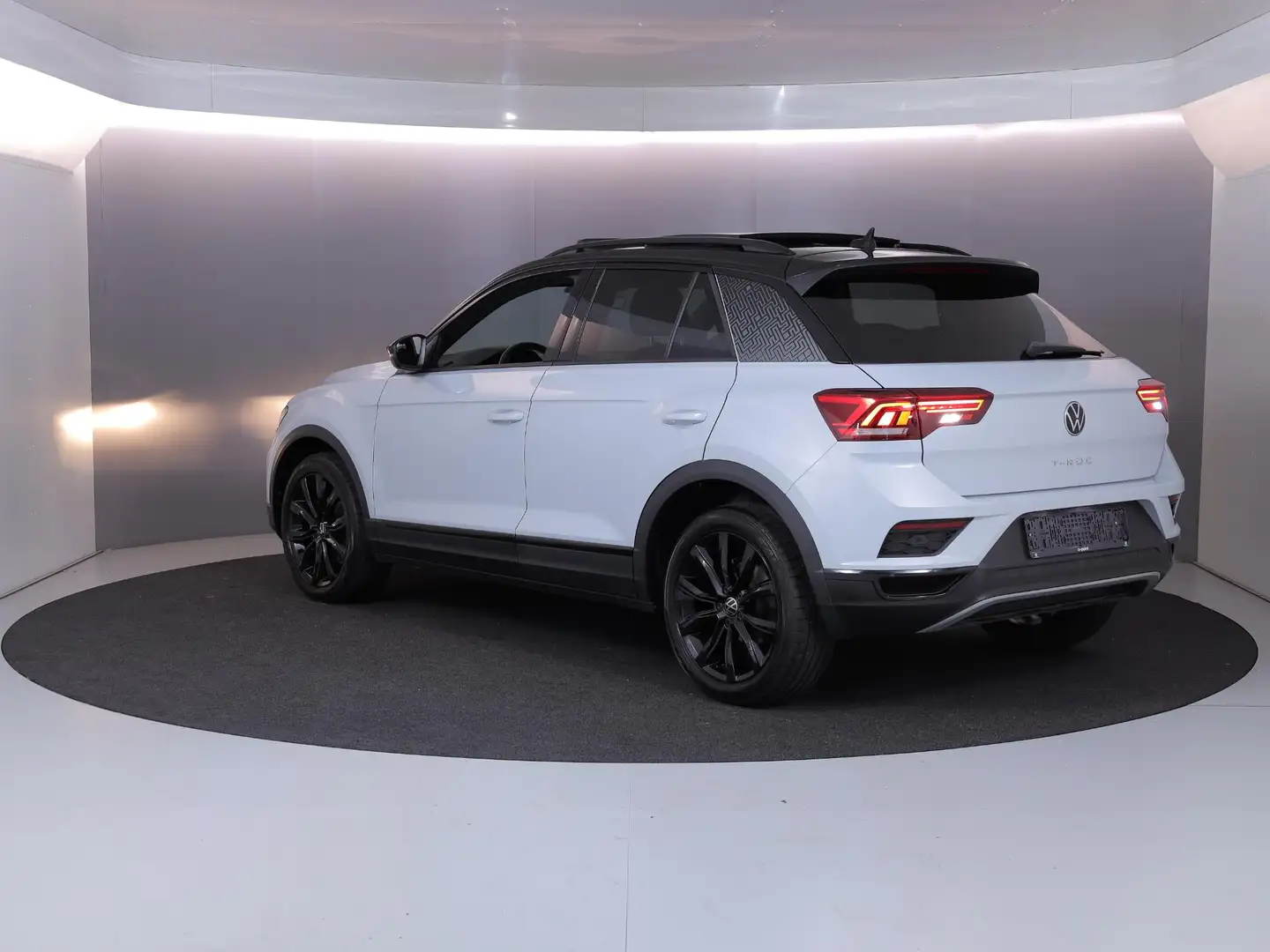 Volkswagen T-Roc 1.5 TSI Sport 150 pk Automaat (DSG) | Navigatie vi Blanc - 2