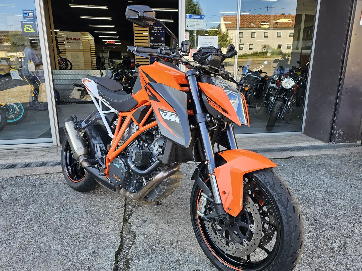 KTM 1290 Super Duke R Orange - 2
