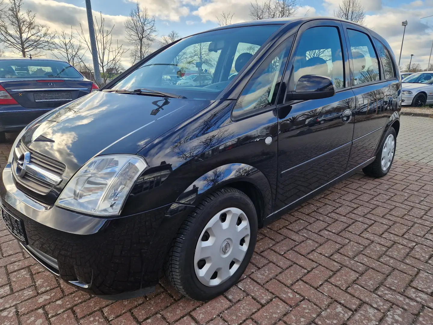 Opel Meriva Edition Schwarz - 1