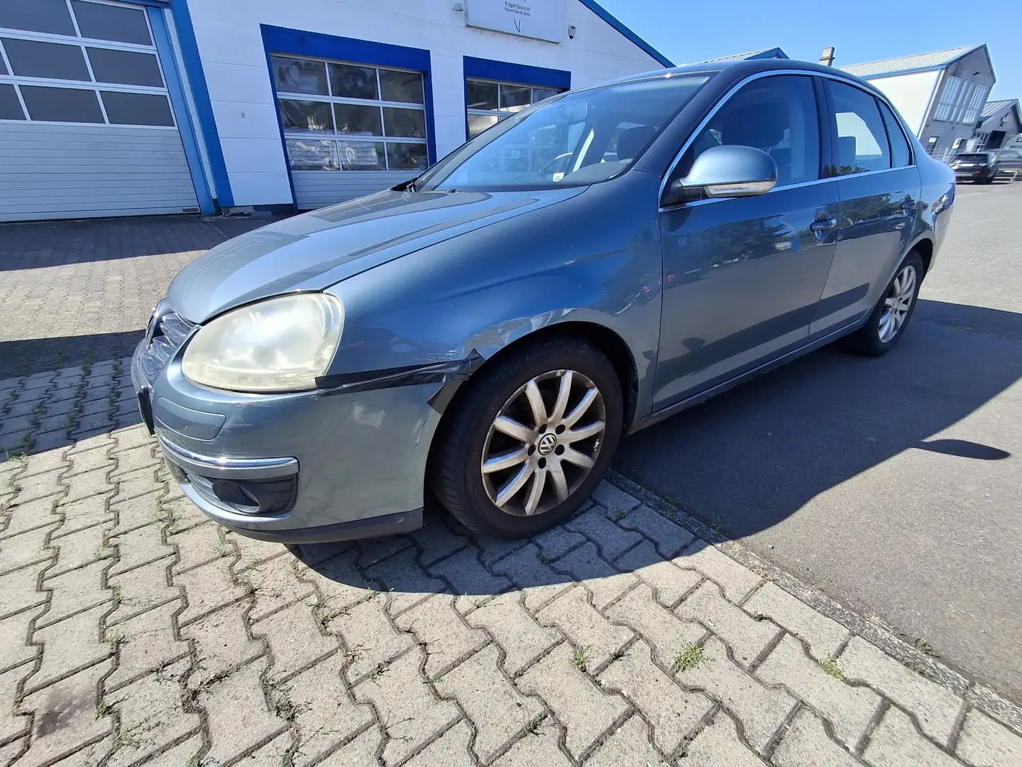 Volkswagen Jetta Comfortline Verde - 1