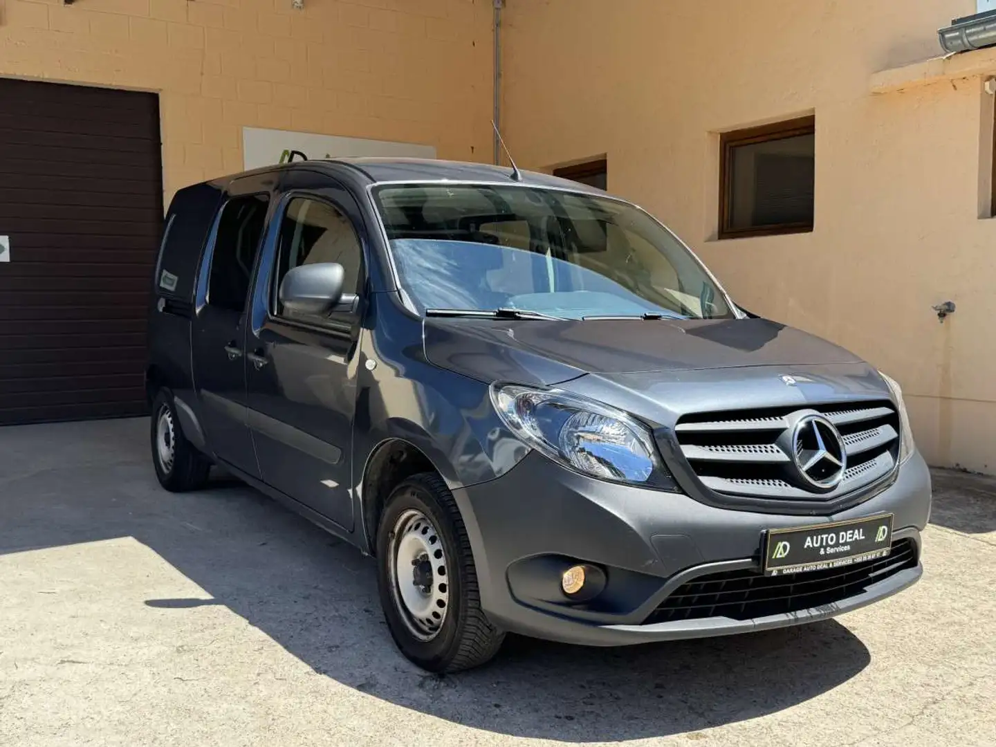 Mercedes-Benz Citan 109 CDI Lang/Navi/Clime 90cv Gris - 1