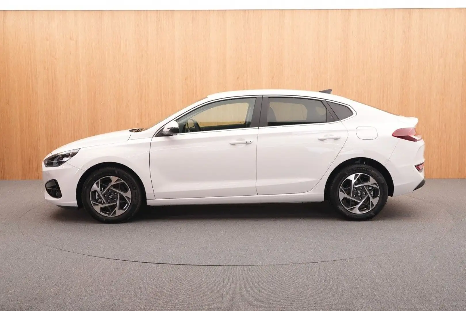 Hyundai i30 Fastback Style 1.0 T-GDI Blanc - 2