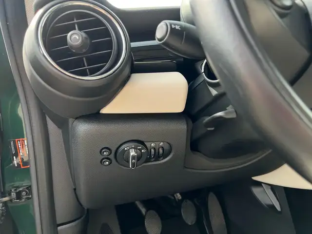 Mini Hatch view 17
