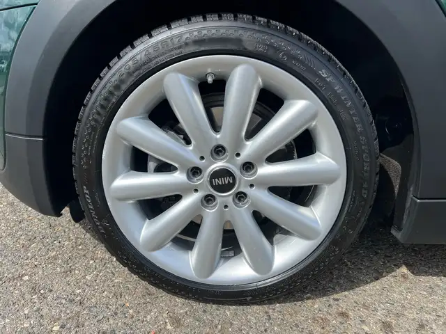 Mini Hatch view 30