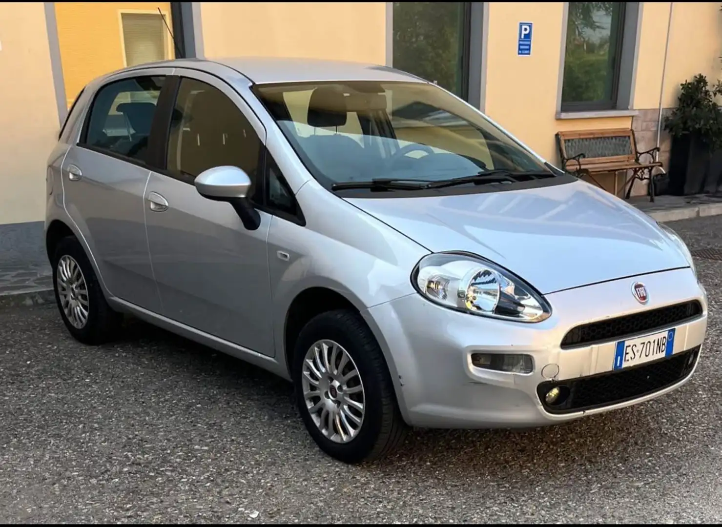 Fiat Grande Punto 5p 1.4 natural power Actual 77cv - 2