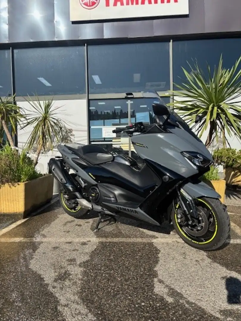 Yamaha TMAX 560 - 1