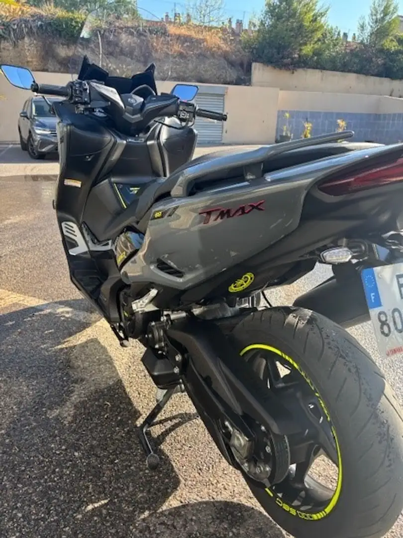 Yamaha TMAX 560 - 2