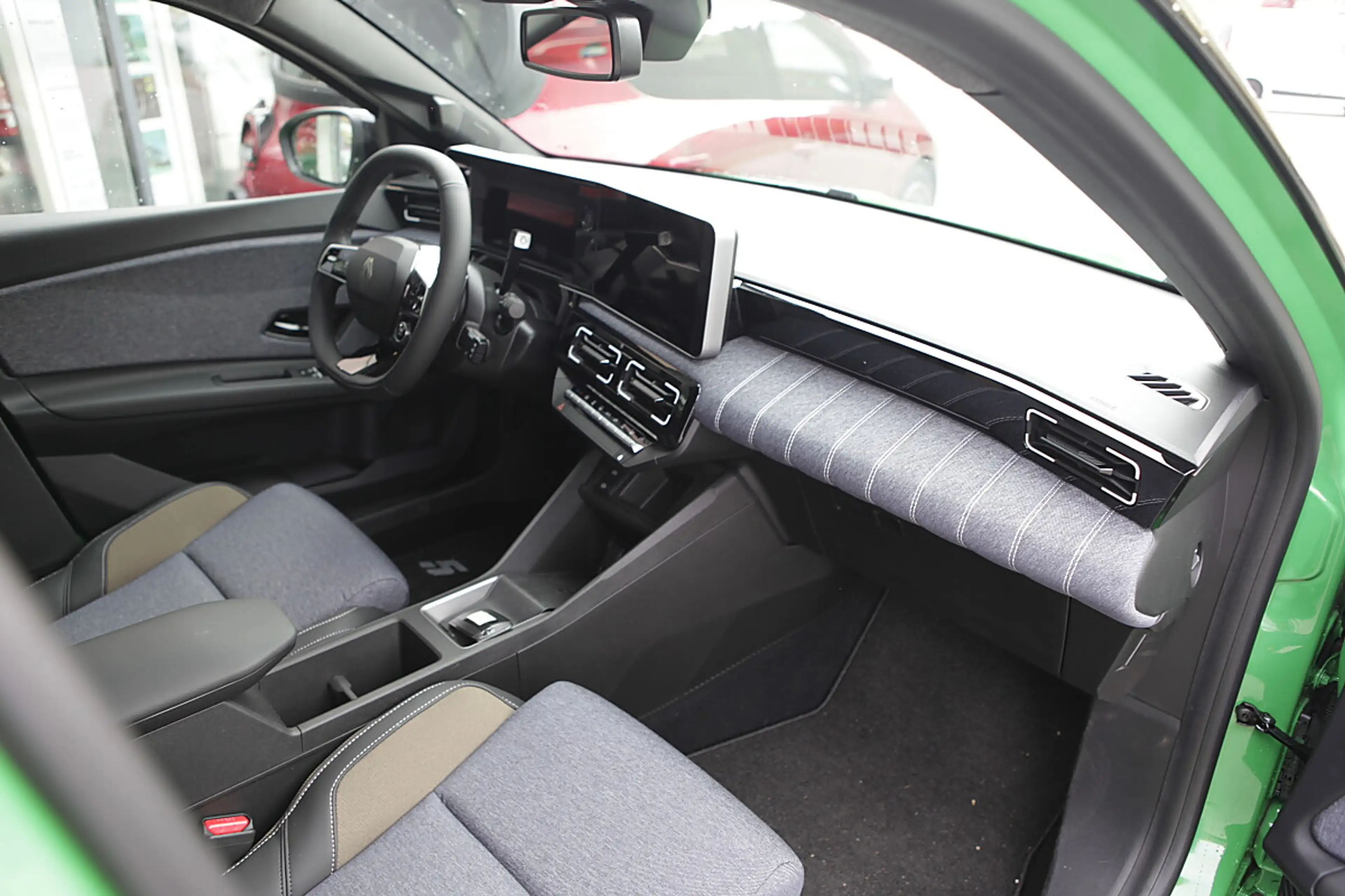 Renault R 5 R5 E-Tech 150 PS 52kWh Comfort Range Techno — photo 3