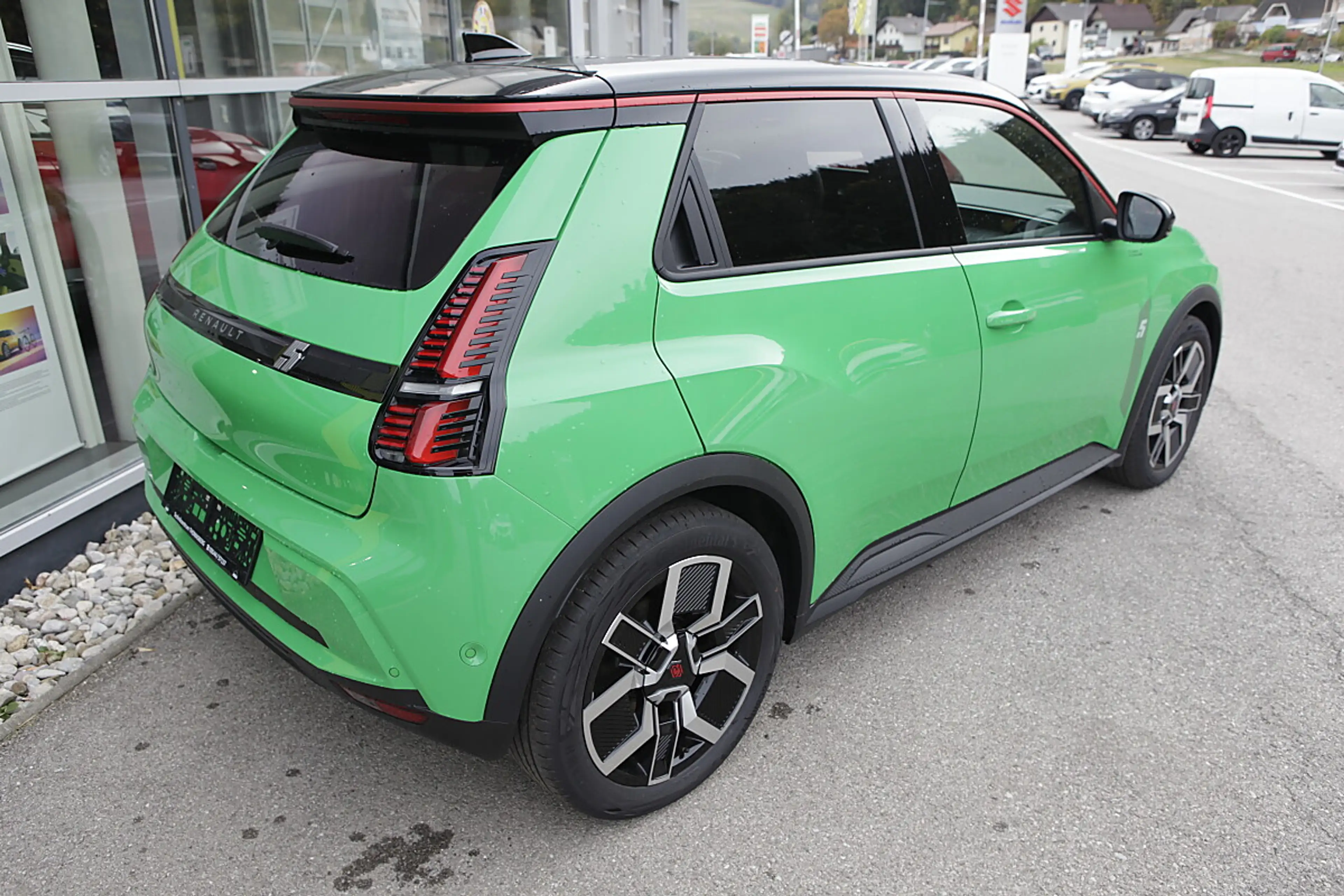 Renault R 5 R5 E-Tech 150 PS 52kWh Comfort Range Techno — photo 2