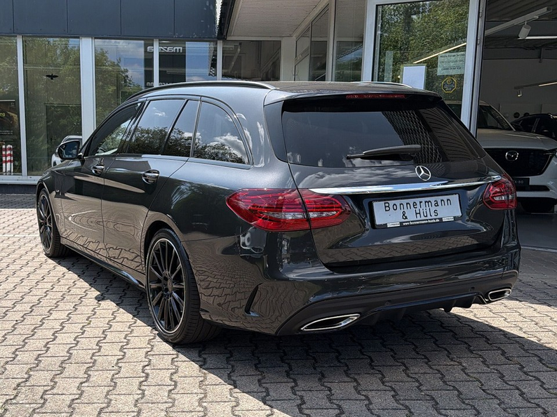 Mercedes-Benz C 300 T Night Edition — photo 2