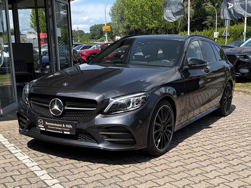 Mercedes-Benz C 300 T Night Edition