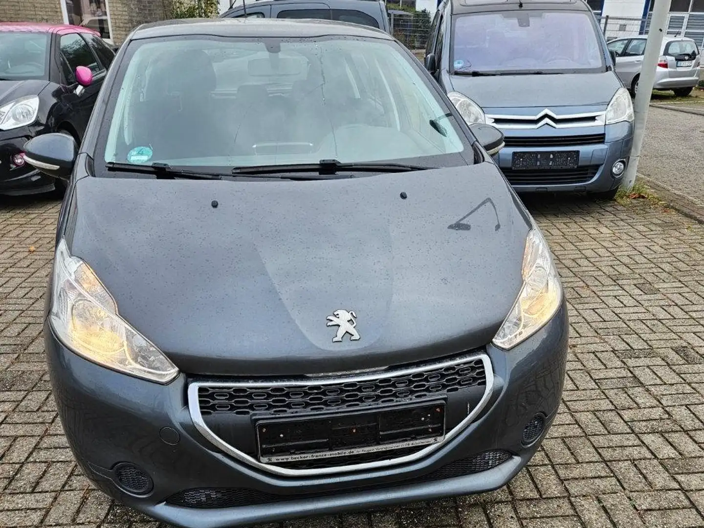 Peugeot 208 208  3-Türer 82 PureTech Style Grau - 1