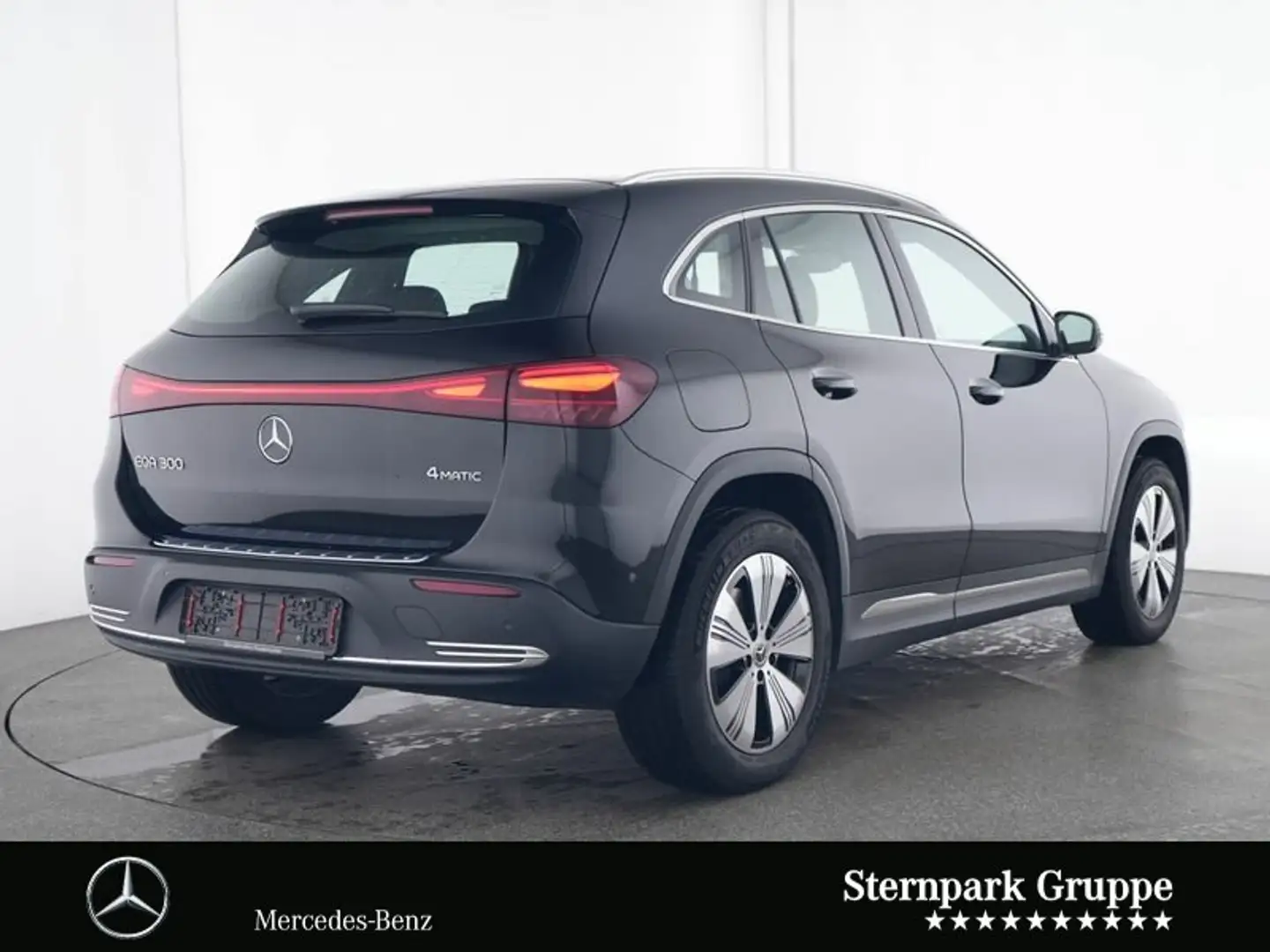 Mercedes-Benz EQA 300 EQA 300 4M Progressive Memory+AHK+Vorr.Distr+Kam Schwarz - 2