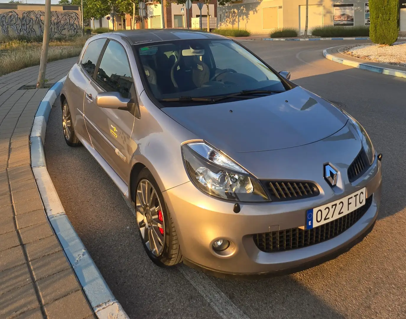 Renault Clio Clio 2.0 Renault Sport F1 Team Plateado - 1