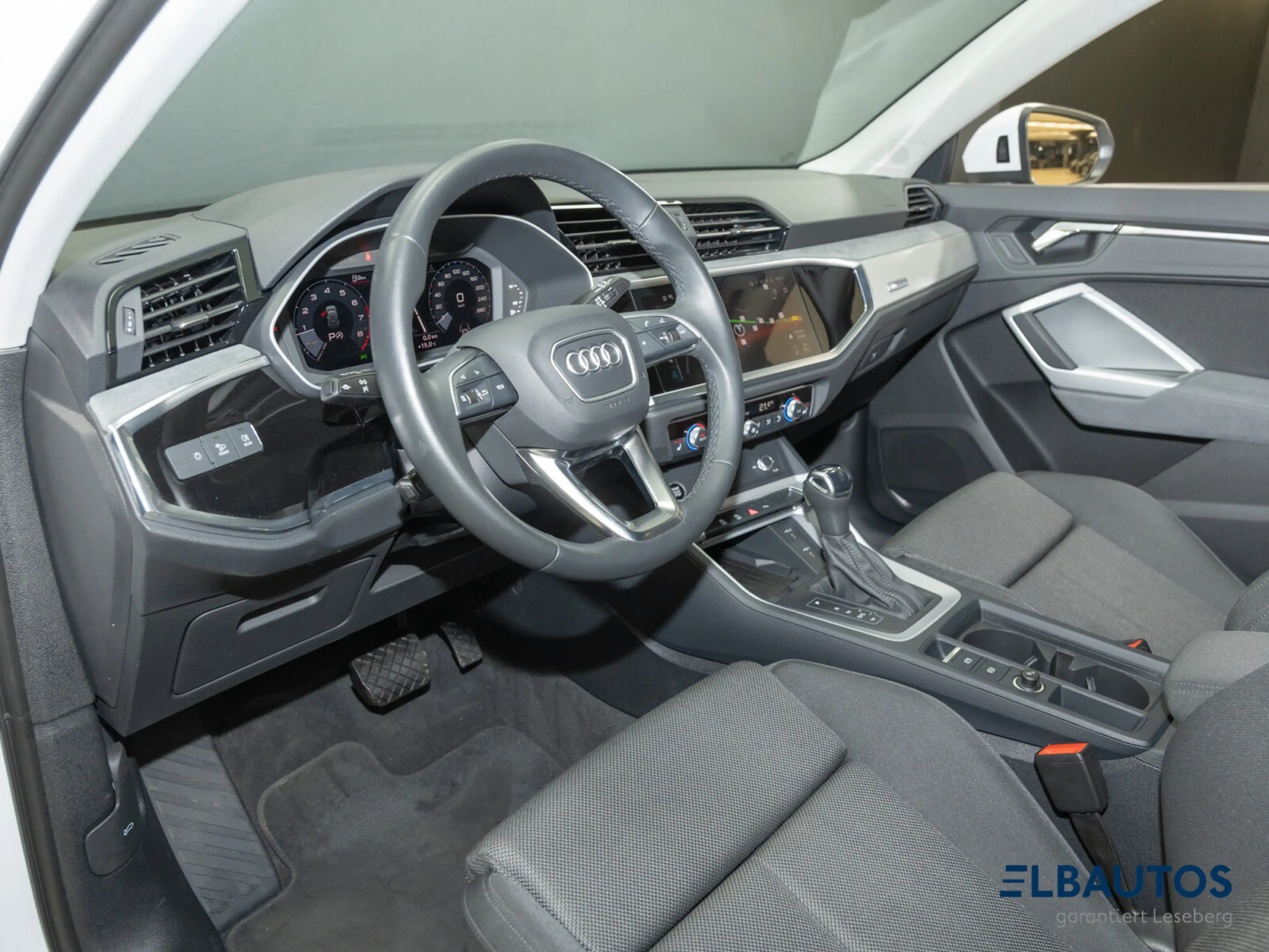 Audi Q3 Q3 35 1.5 TFSI advanced LED/MMI/Virtual/CarPlay/ — photo 11
