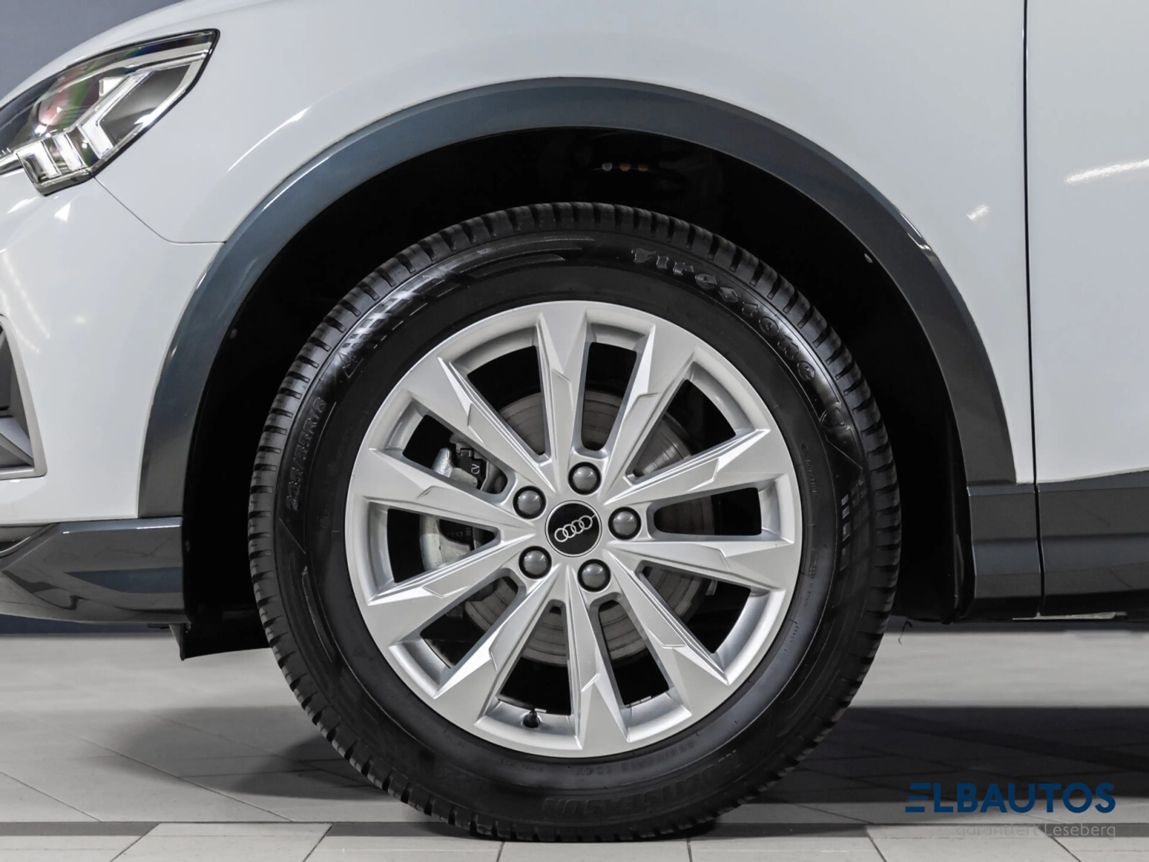 Audi Q3 Q3 35 1.5 TFSI advanced LED/MMI/Virtual/CarPlay/ — photo 7