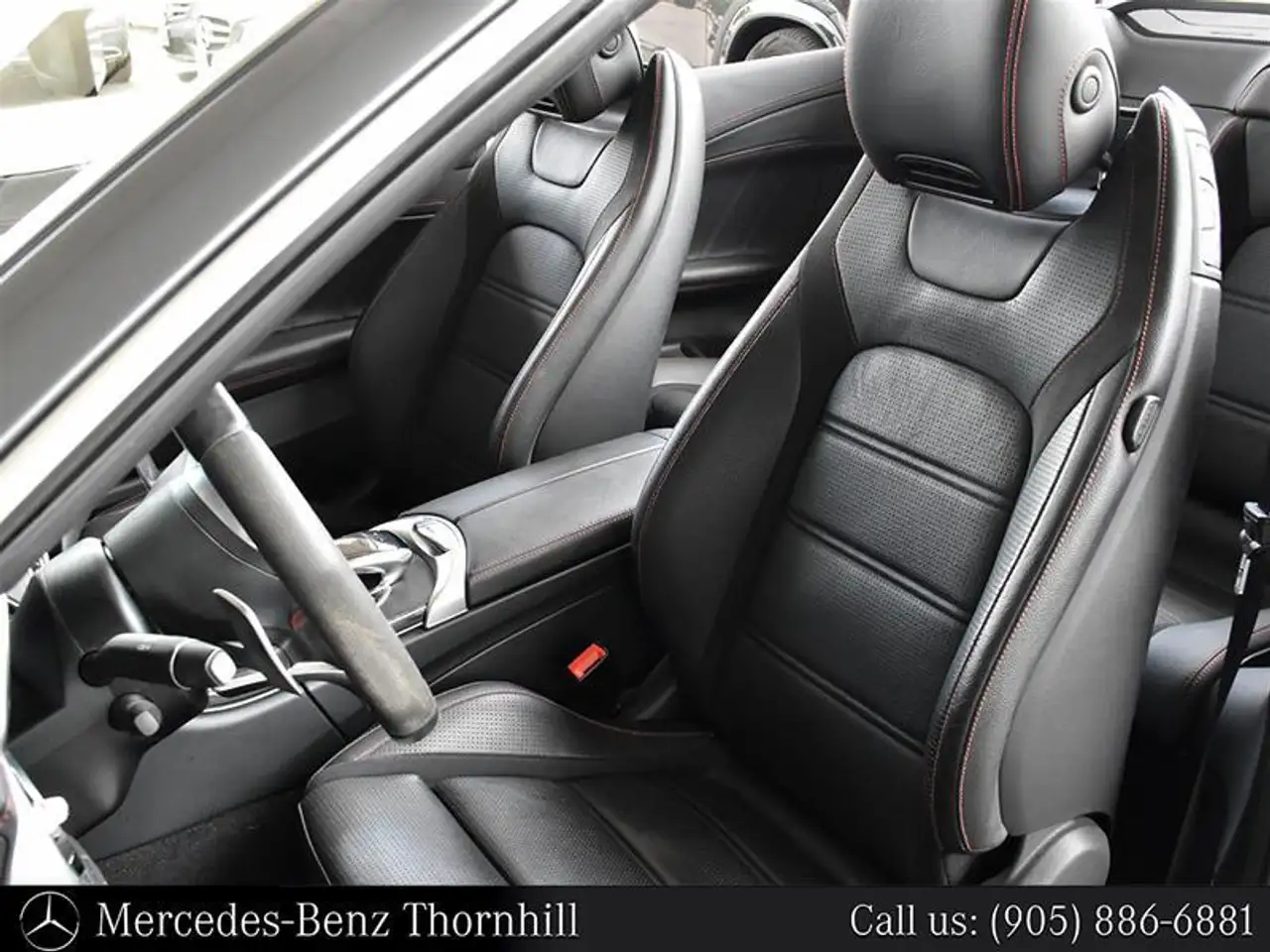 Mercedes-Benz C-Class снимка Mercedes-Benz C-Class
