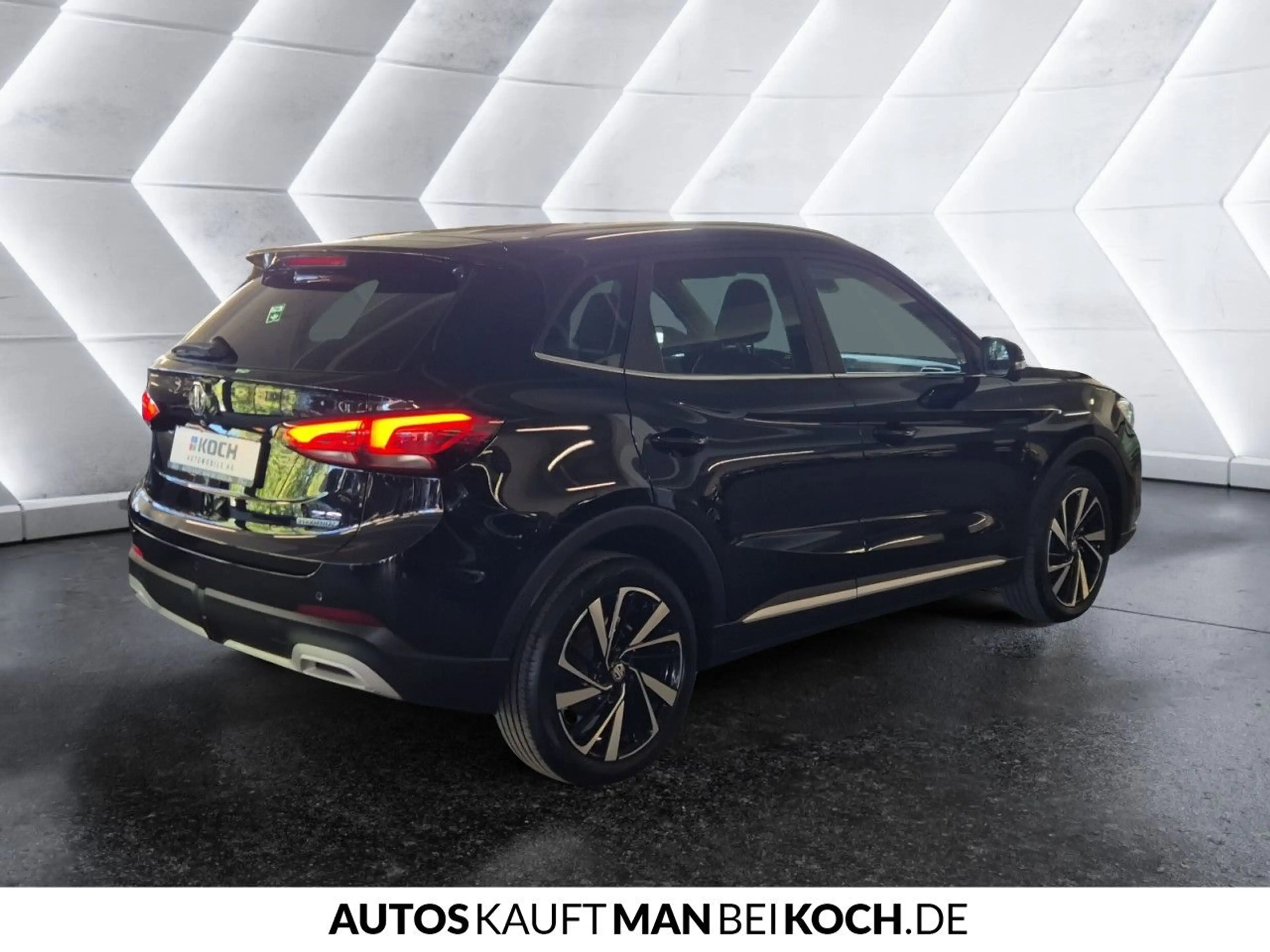 MG ZS HEV LUX ACC 360 SHZ LHZ MY25.5 Black — photo 5