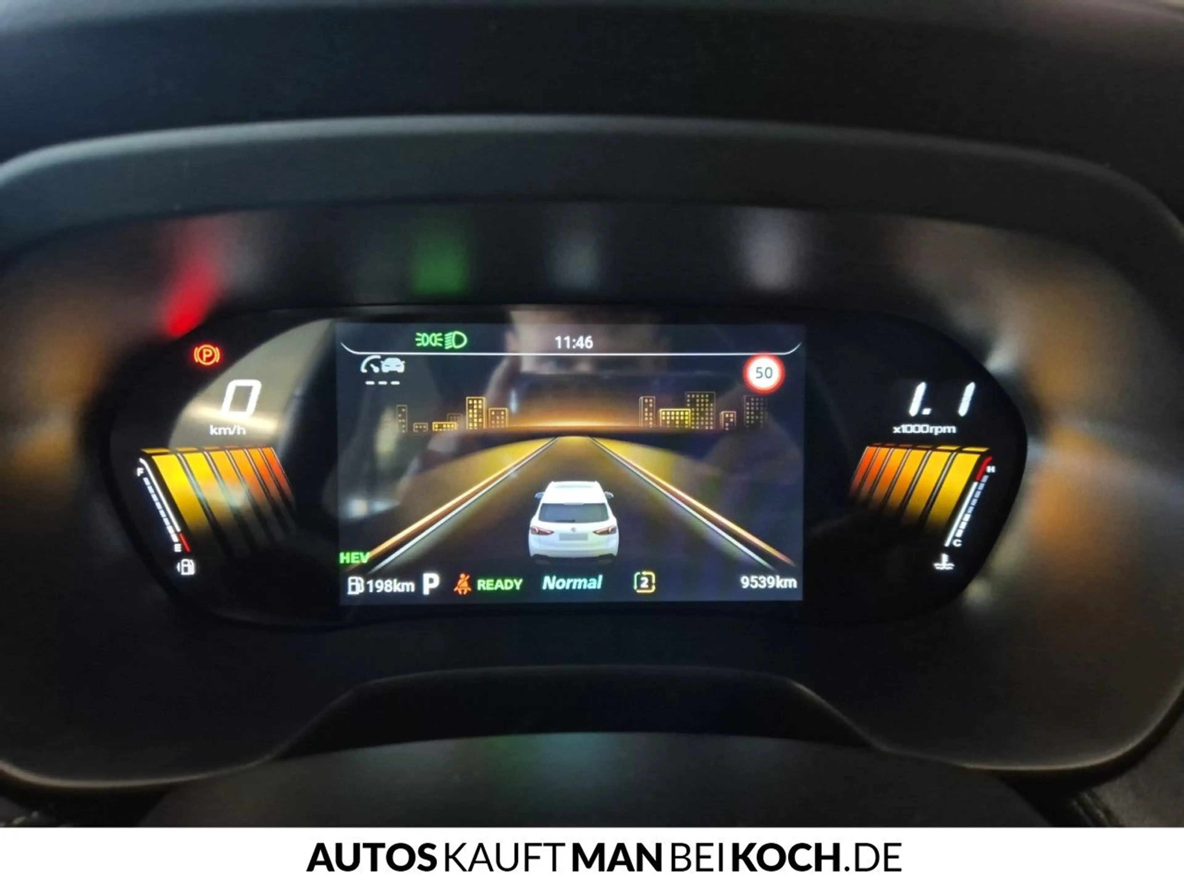 MG ZS HEV LUX ACC 360 SHZ LHZ MY25.5 Black — photo 12