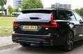 Volvo V60 2.0 T8 Plug-in Hybrid Long Range PHEV AWD R-DESIGN Schwarz - thumbnail 18