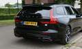Volvo V60 2.0 T8 Plug-in Hybrid Long Range PHEV AWD R-DESIGN Schwarz - thumbnail 27