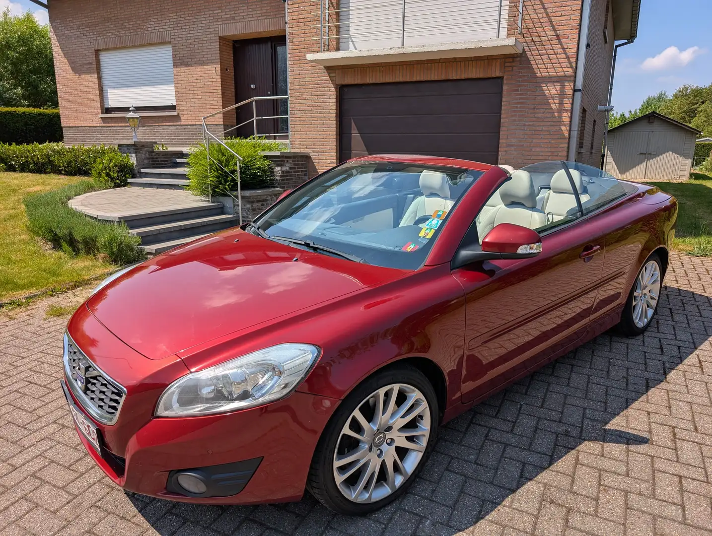 Volvo C70 C70 D3Momentum Piros - 1