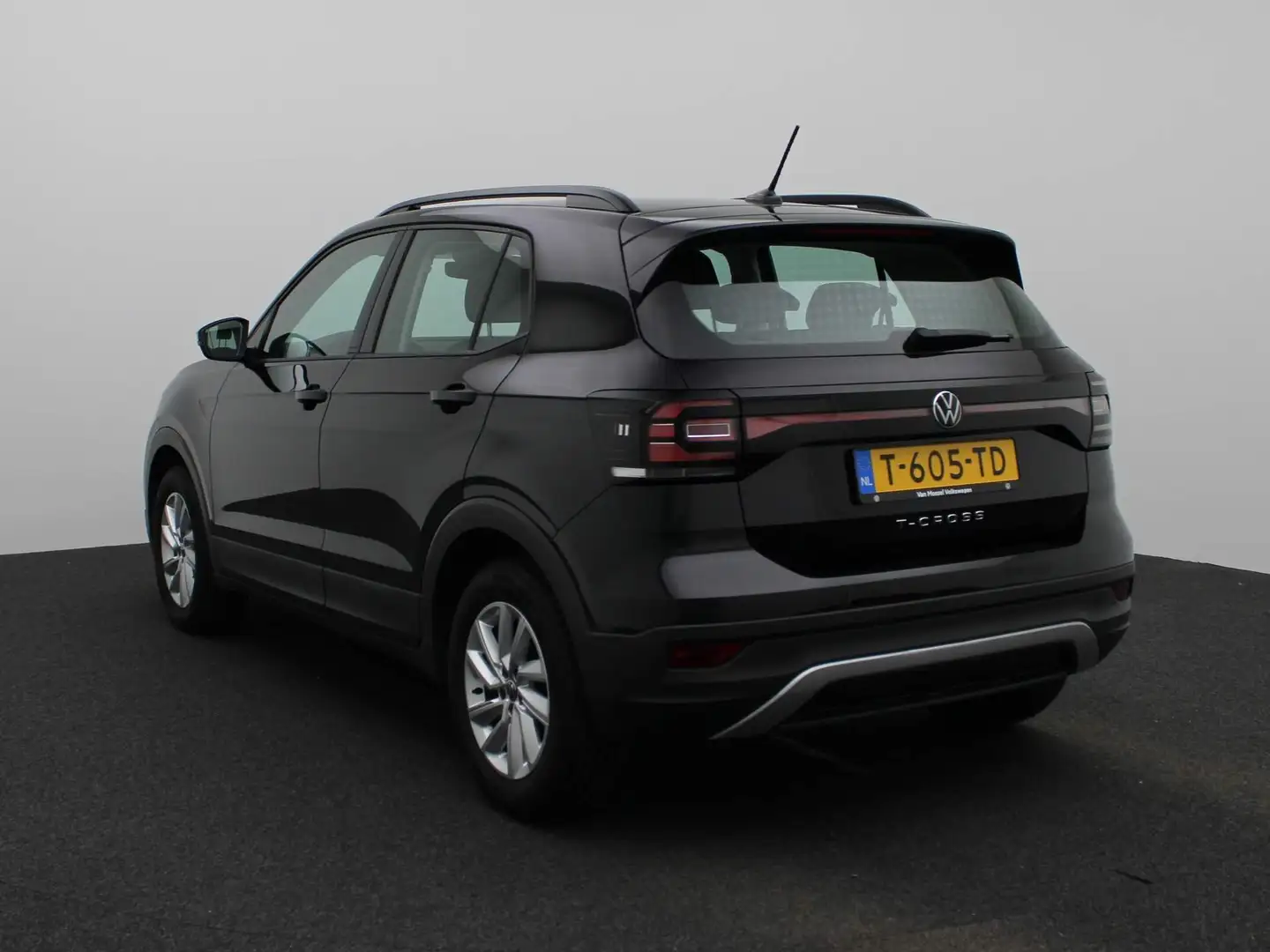 Volkswagen T-Cross 1.0 TSI Life 95 PK | Apple carplay | Android Auto Zwart - 2