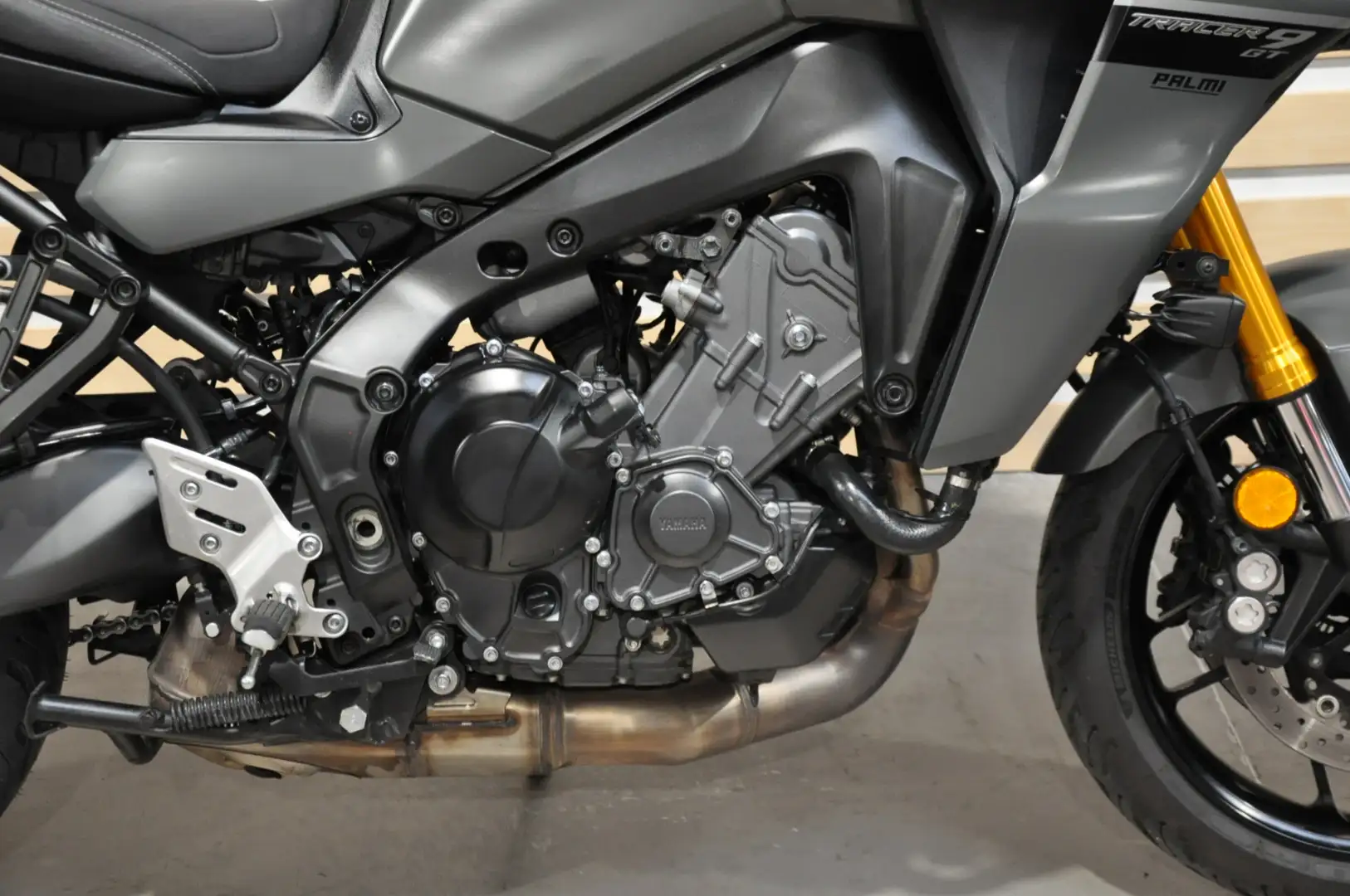 Yamaha Tracer 9 GT Gris - 2