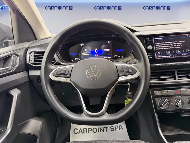 Volkswagen T-Cross view 13